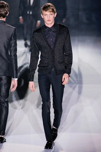 Look 39